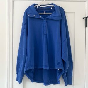 Free People Movement Warm Down Pullover in Electric Cobalt - Size L